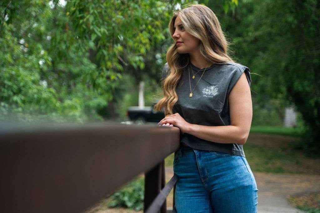 Stay Wild Floral Ladies Muscle Tee - Faded Black