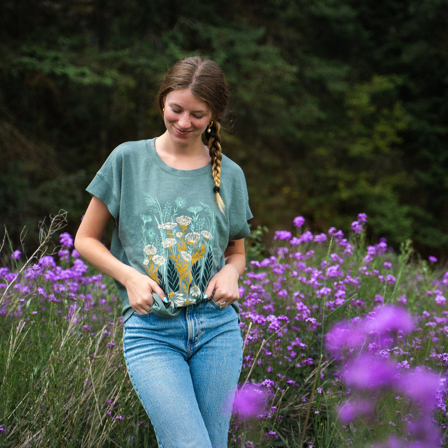 Wild Field Ladies Tee - Washed Basil