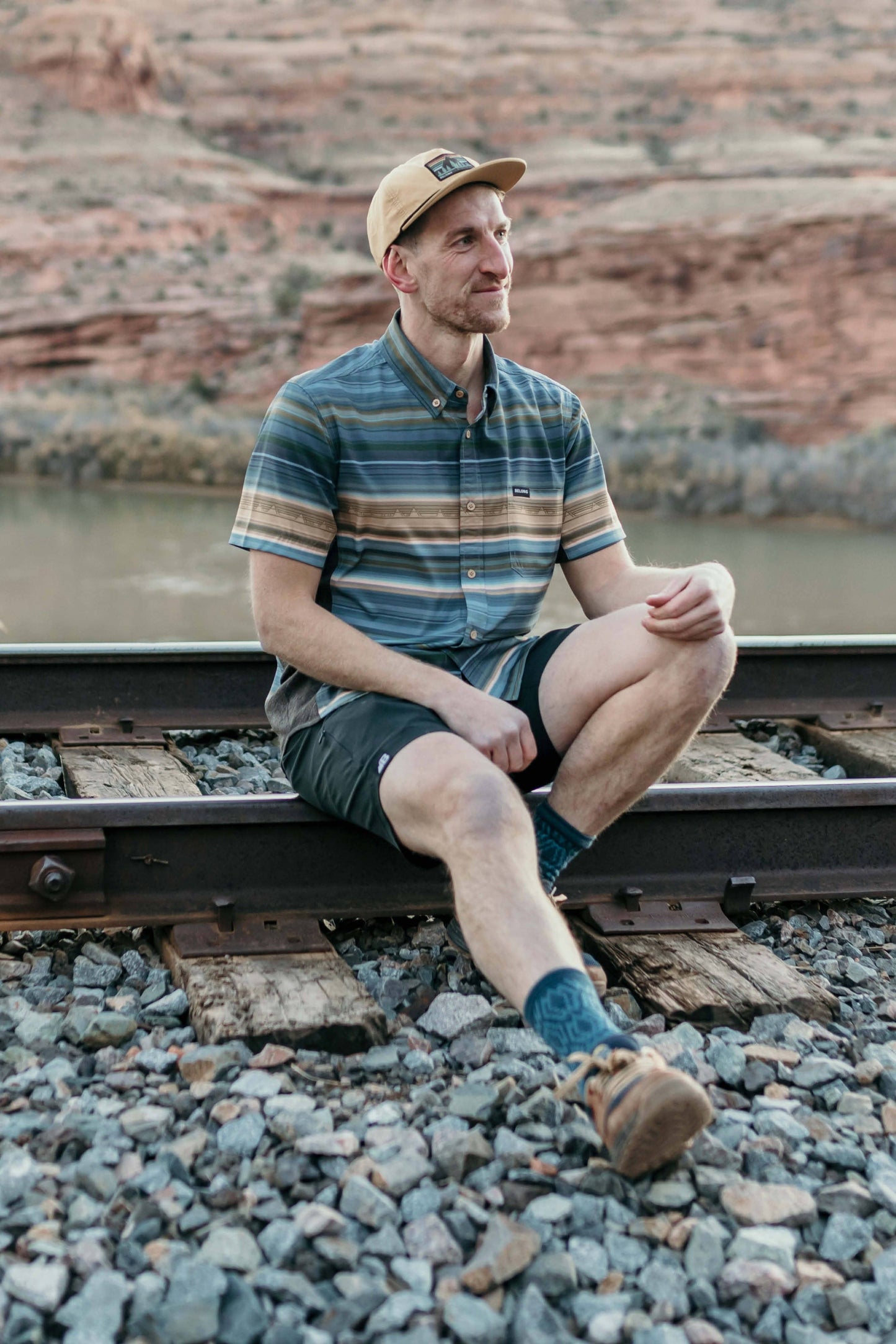 Men's Vista Stretch Button Down - Summit Loam