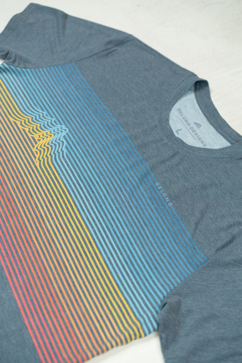 Men's Graphic Traverse Tek Tee