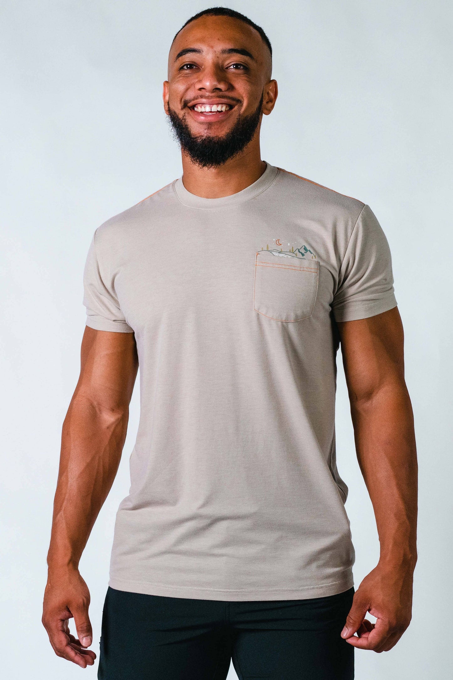 Men's Graphic Traverse Tek Tee