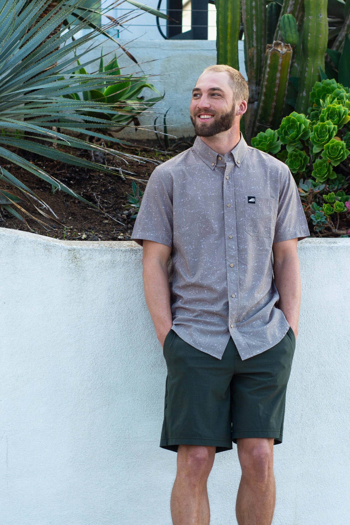 Men's Vista Stretch Button Down - Brown Loam