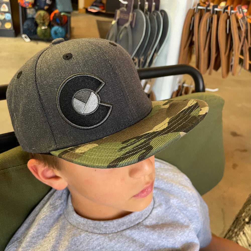 YoColorado Kids’ Camo Snapback Flat Bill Hat
