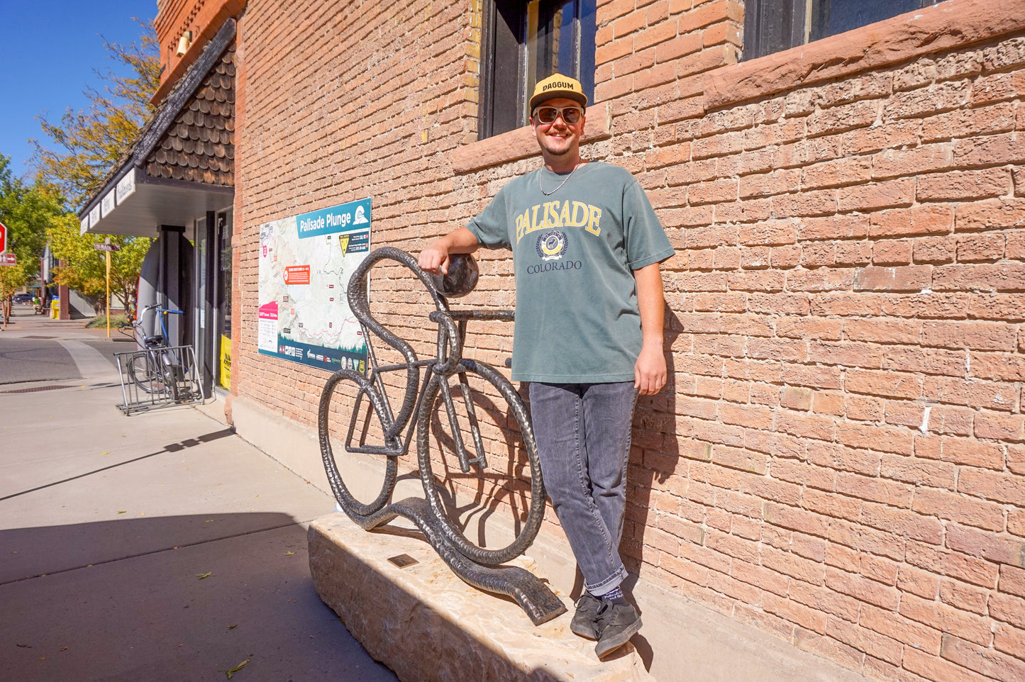 Collegiate Bighorn Sheep T-Shirt - Graphite