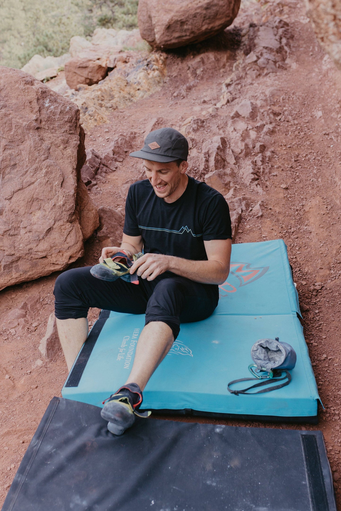 Men's Graphic Traverse Tek Tee