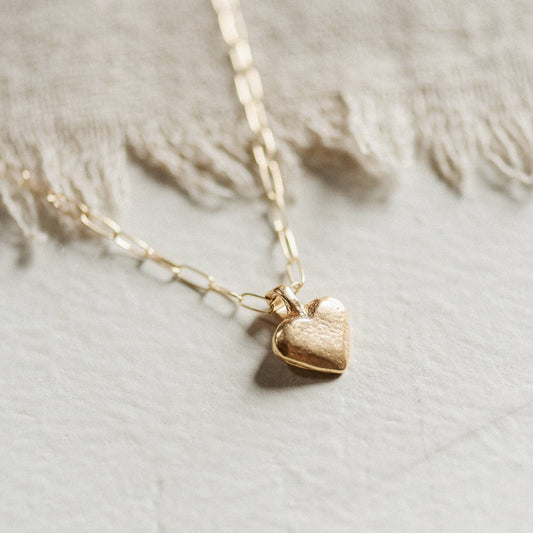 Amor Necklace